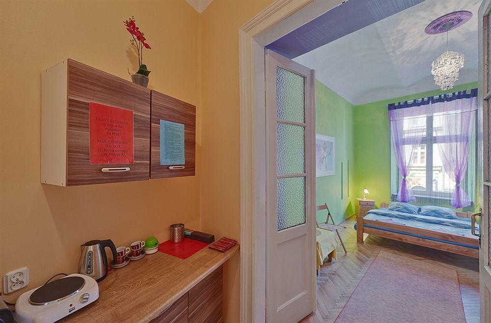 Hostel 70S Краків Екстер'єр фото