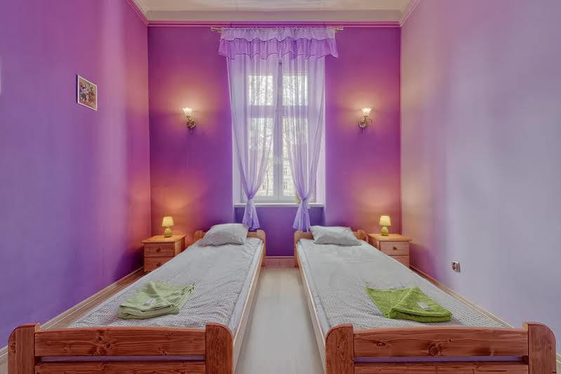 Hostel 70S Краків Екстер'єр фото