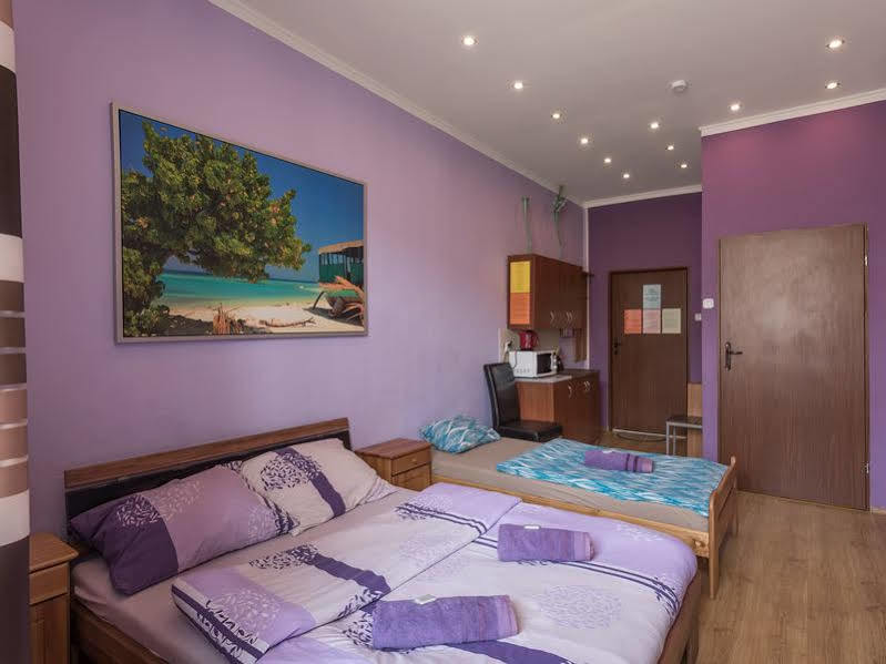 Hostel 70S Краків Екстер'єр фото