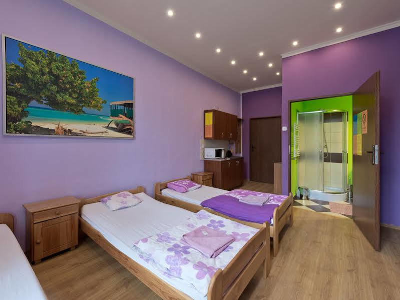 Hostel 70S Краків Екстер'єр фото