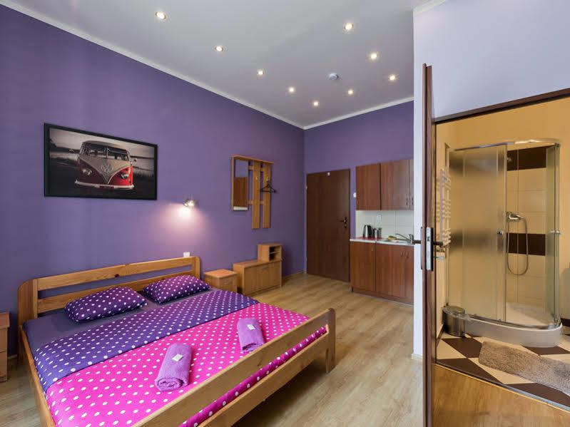 Hostel 70S Краків Екстер'єр фото
