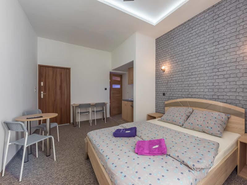 Hostel 70S Краків Екстер'єр фото