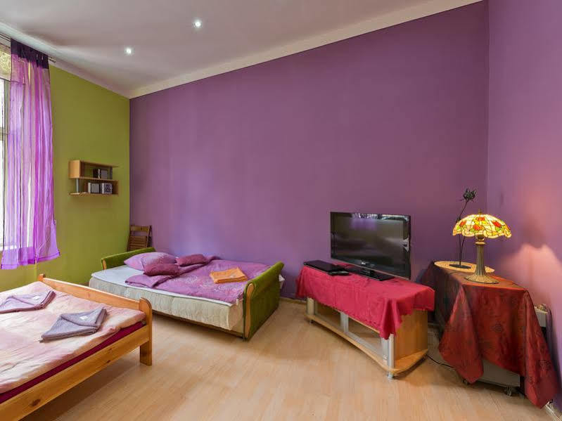 Hostel 70S Краків Екстер'єр фото