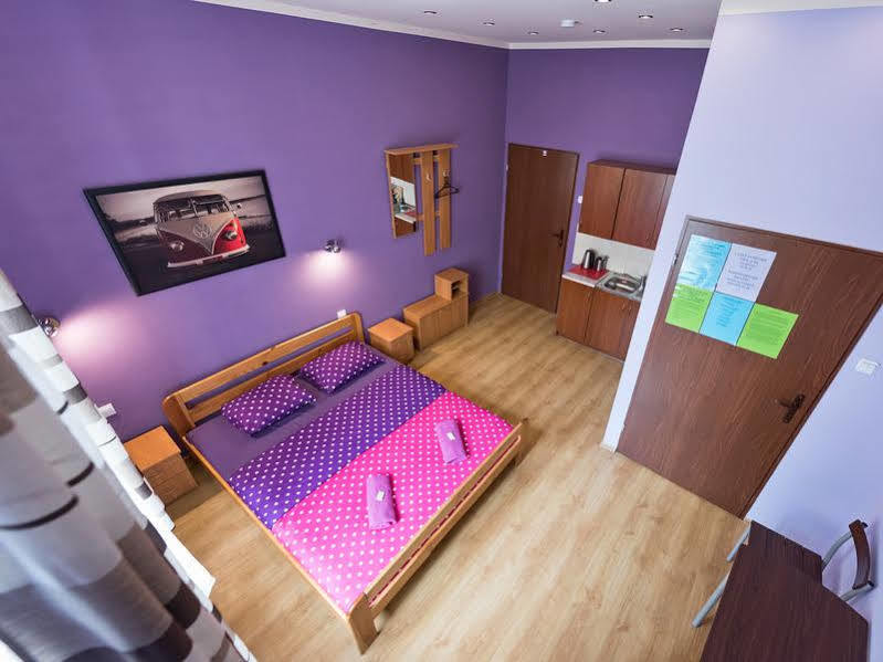 Hostel 70S Краків Екстер'єр фото