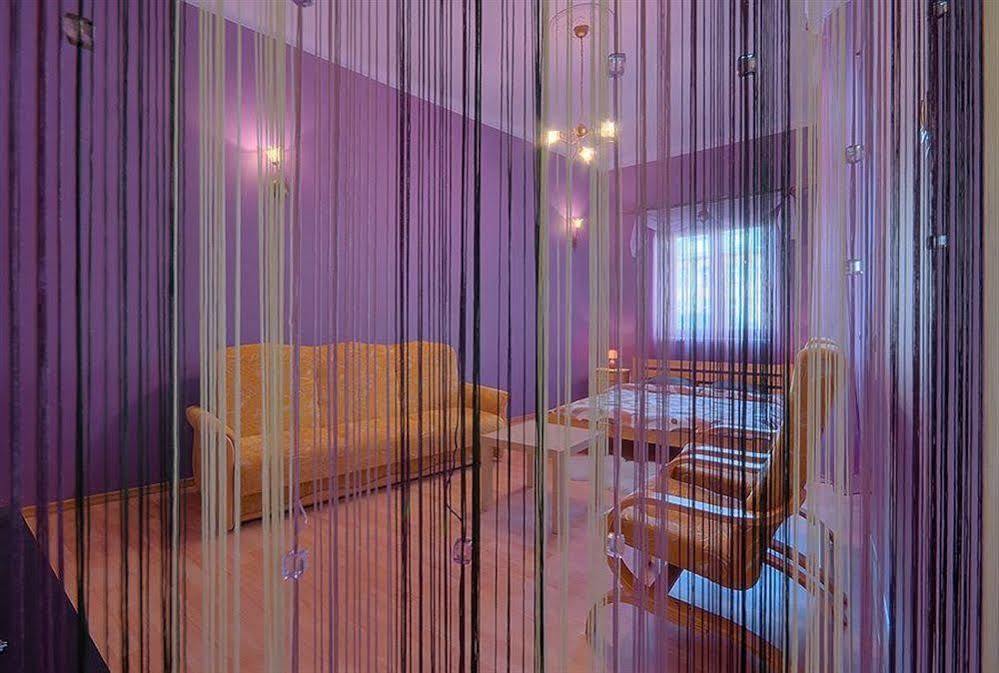 Hostel 70S Краків Екстер'єр фото